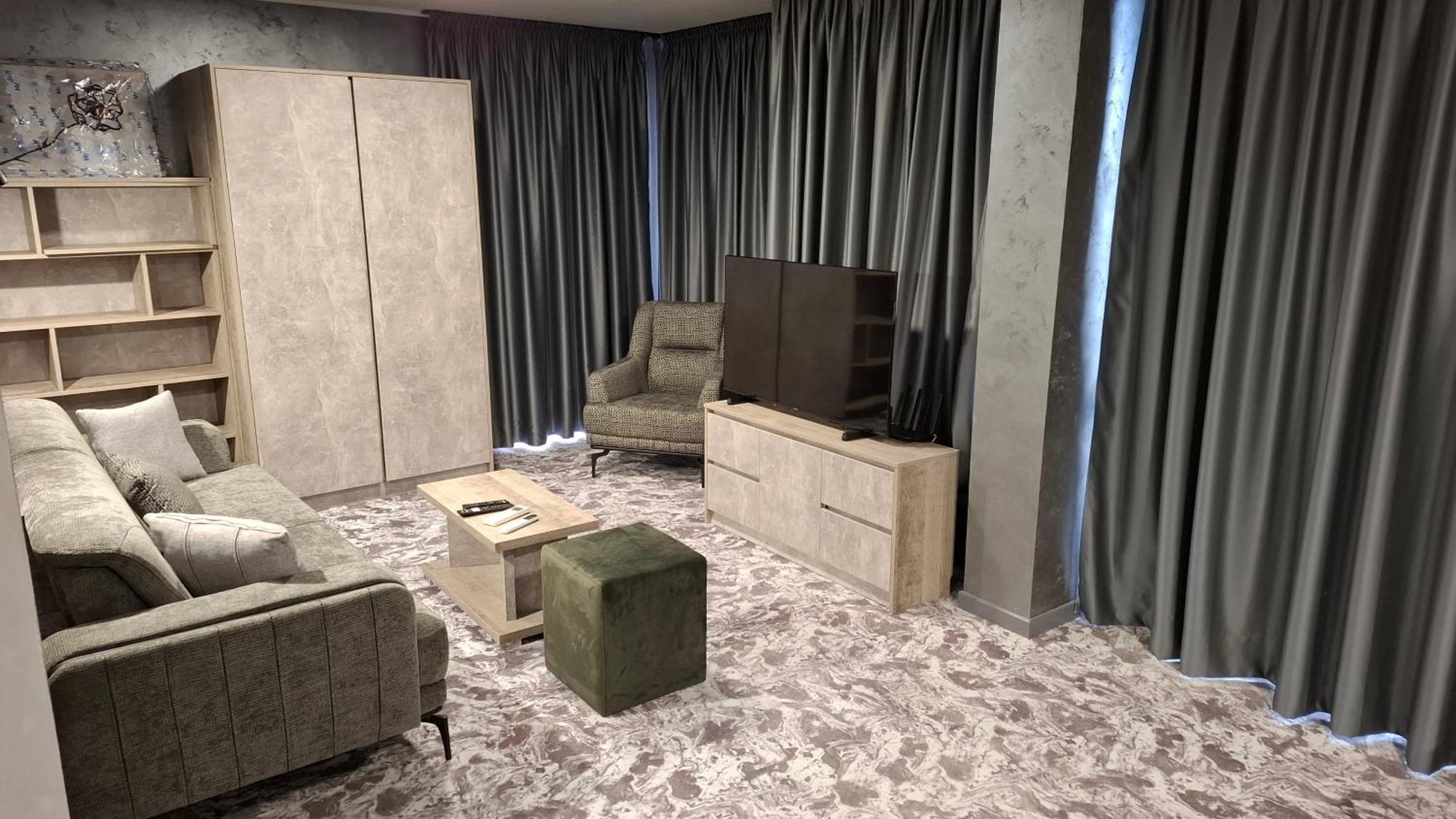 Rcr Einstein Studios 2 소피아 외부 사진